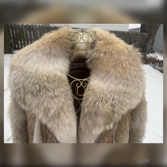 Vintage 1970’s Luxurious Full-Length Natural Coyote Fur Coat - Medium - Picture 2 of 9